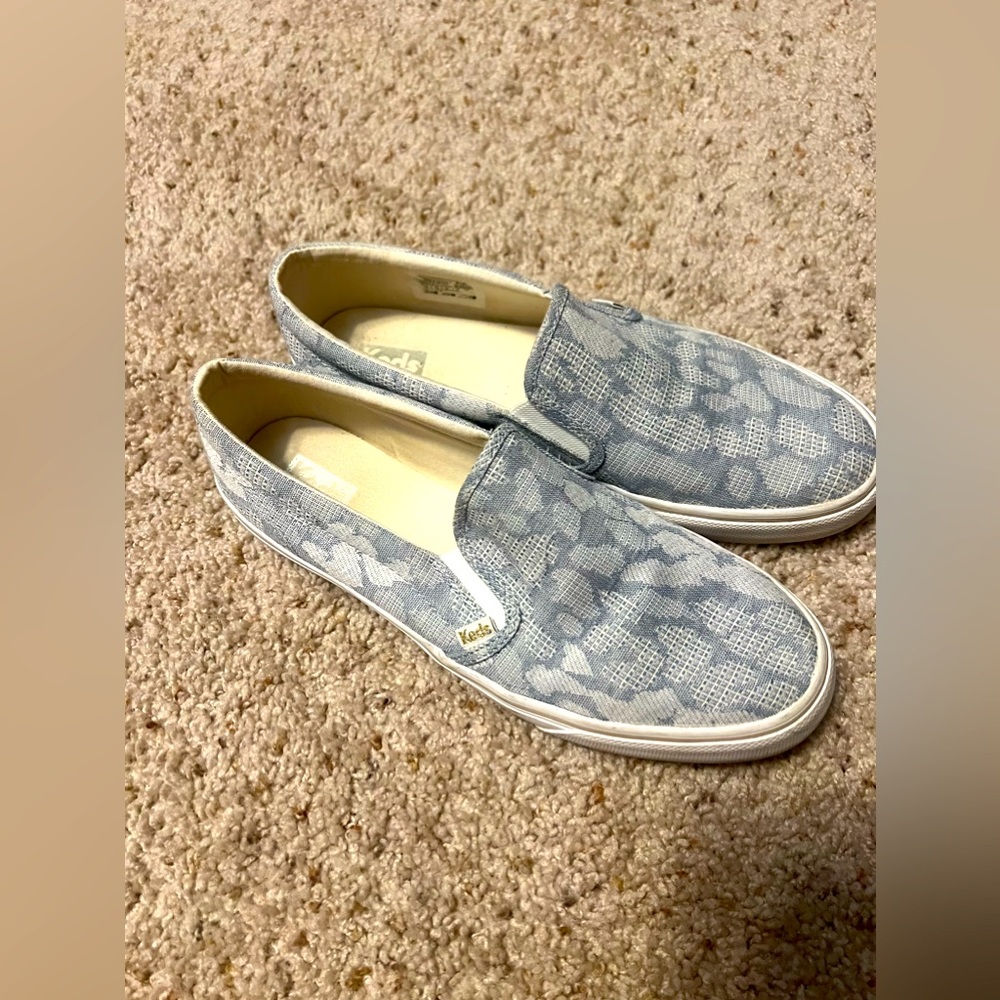 Size 10 white and blue keds. Worn a few times